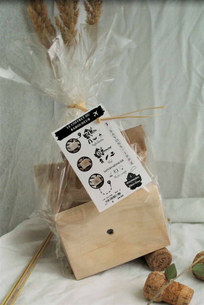 Coffret du Baroudeur - Fabrication Rochet 3 savons et un porte savon en bois